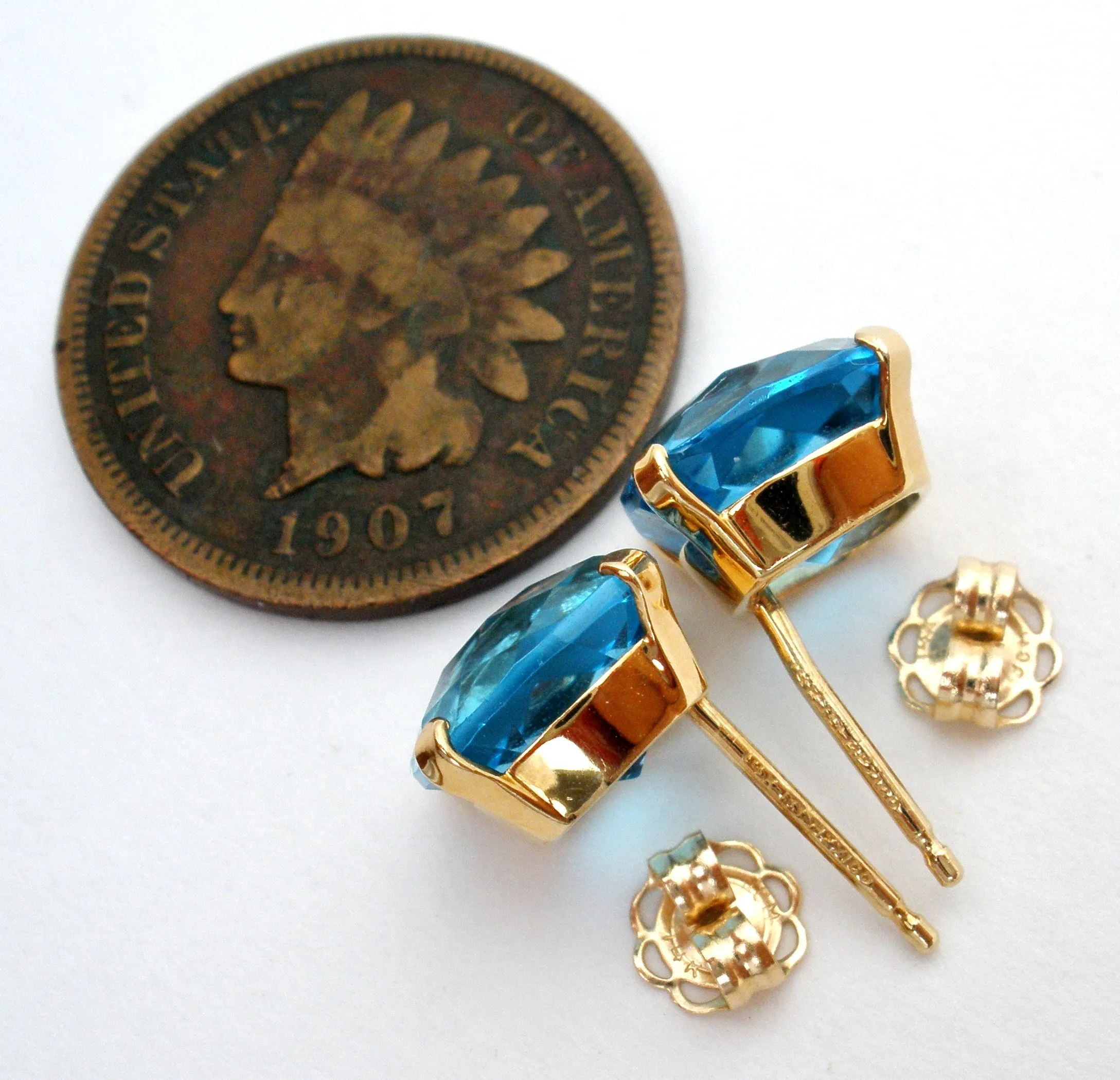 14K Gold Blue Topaz Earrings 5 Cts