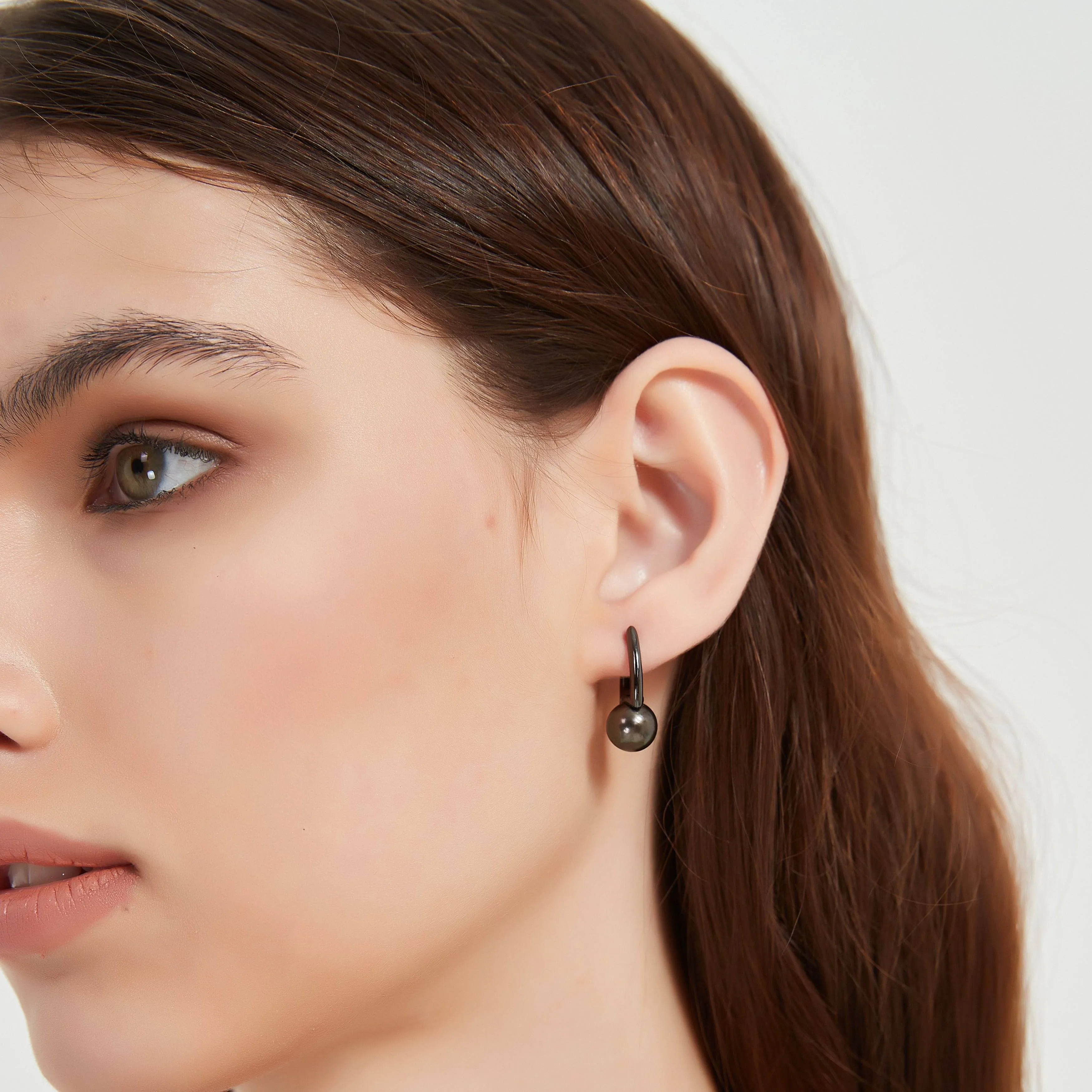 9-10mm Tahitian Pearl & Noir Elegance Barrel Earrings