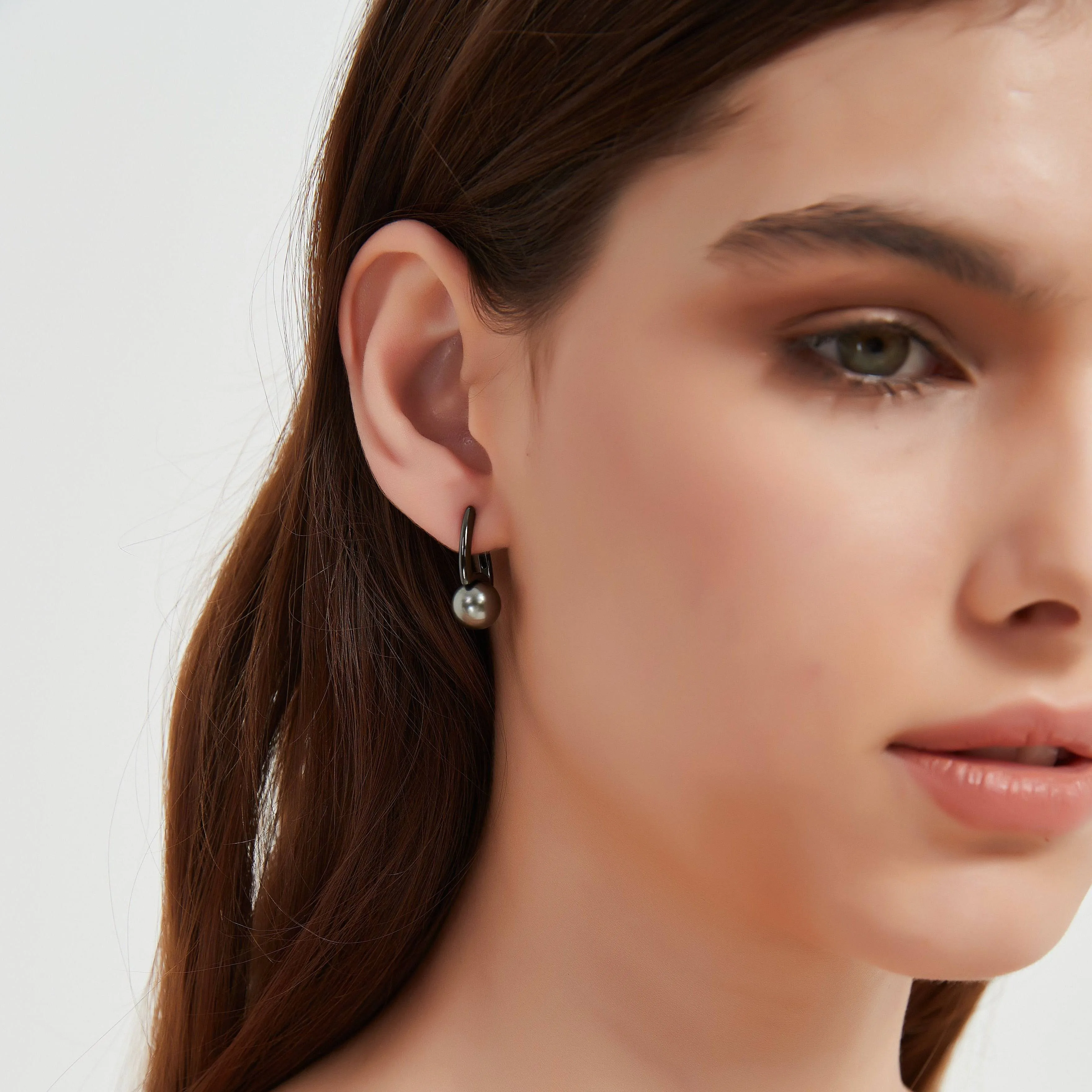 9-10mm Tahitian Pearl & Noir Elegance Barrel Earrings