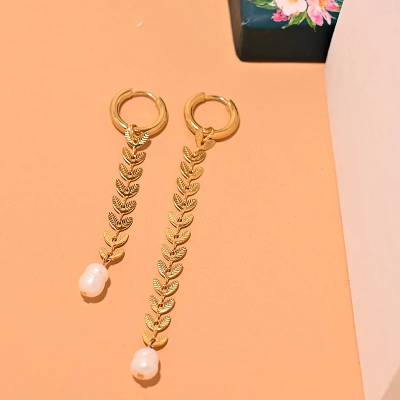 Boho Earrings, Dangle Earrings, Peal with Gold Chain