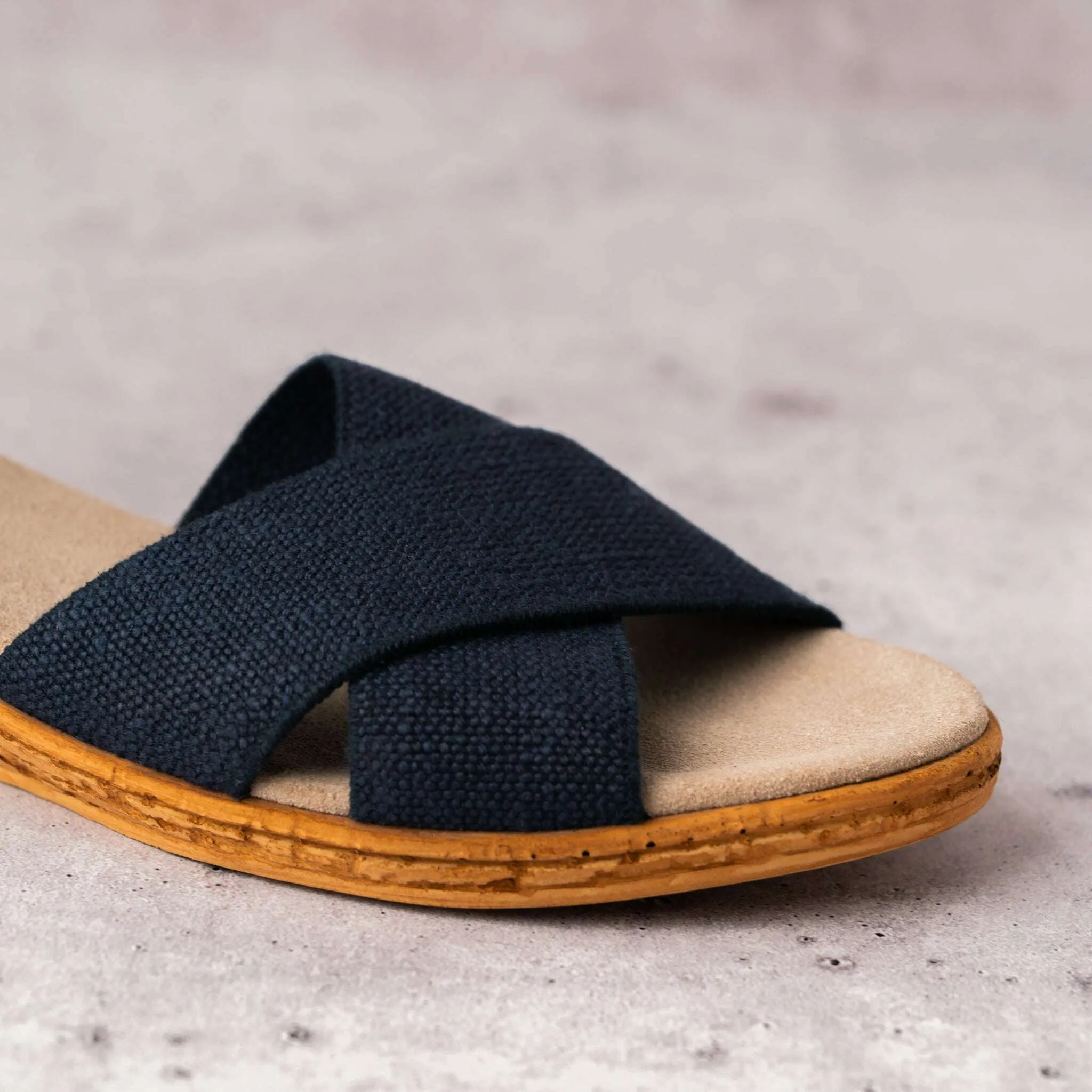 Charleston Shoe Co. - Peachtree in Navy & Procecco