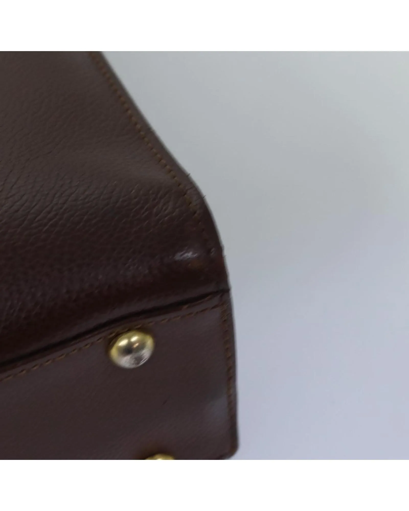 Elegant Leather Hand Bag with Distinctive Design
