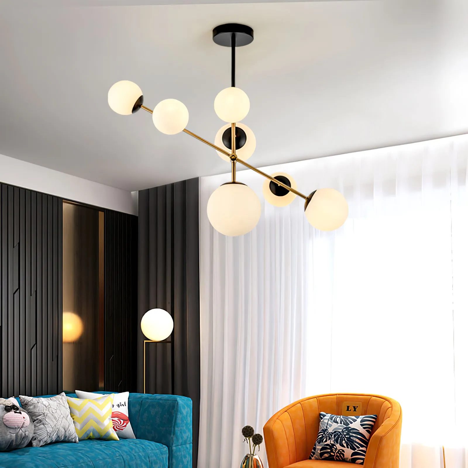 Fulesi Globe Chandelier