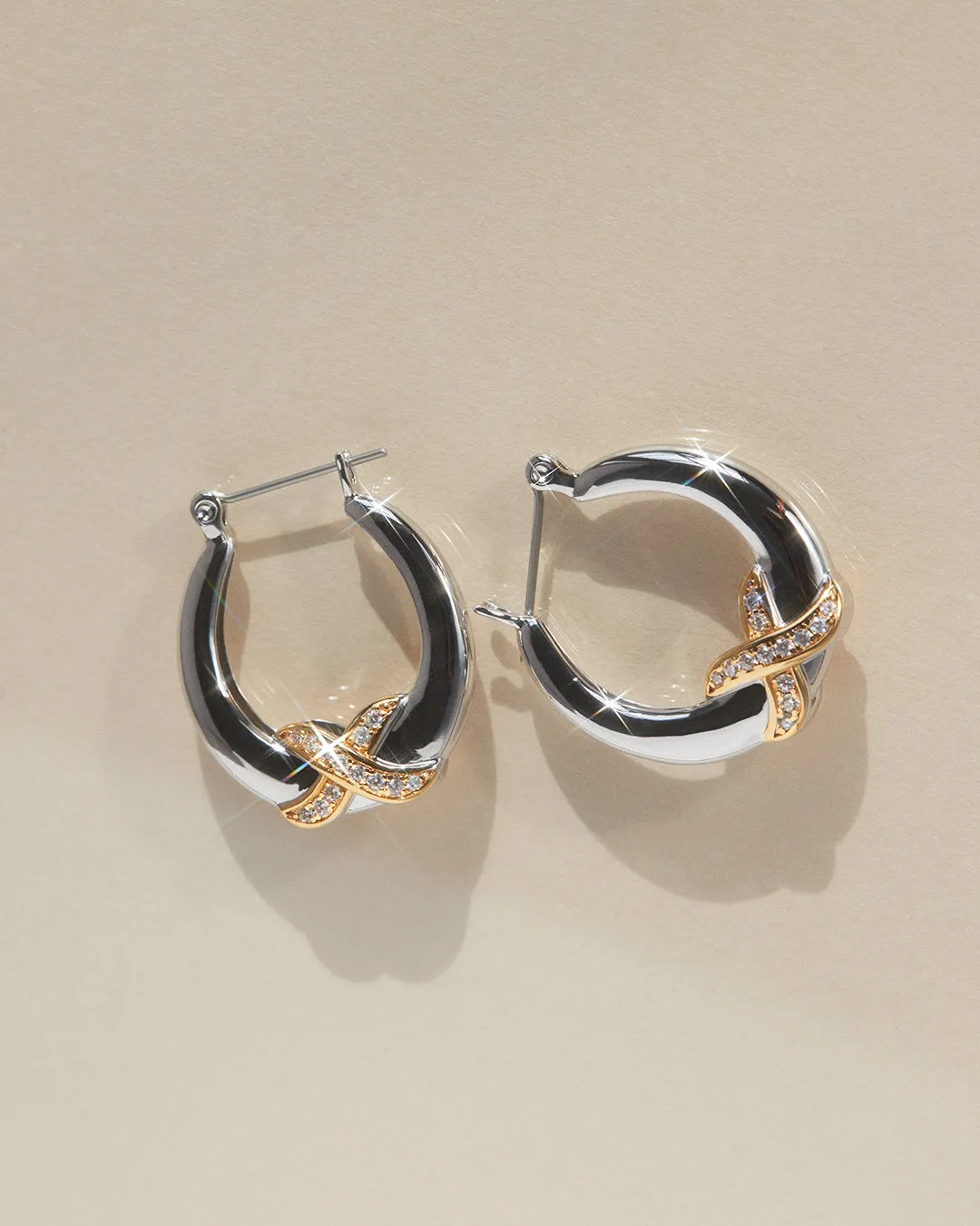 Martina X Hoops